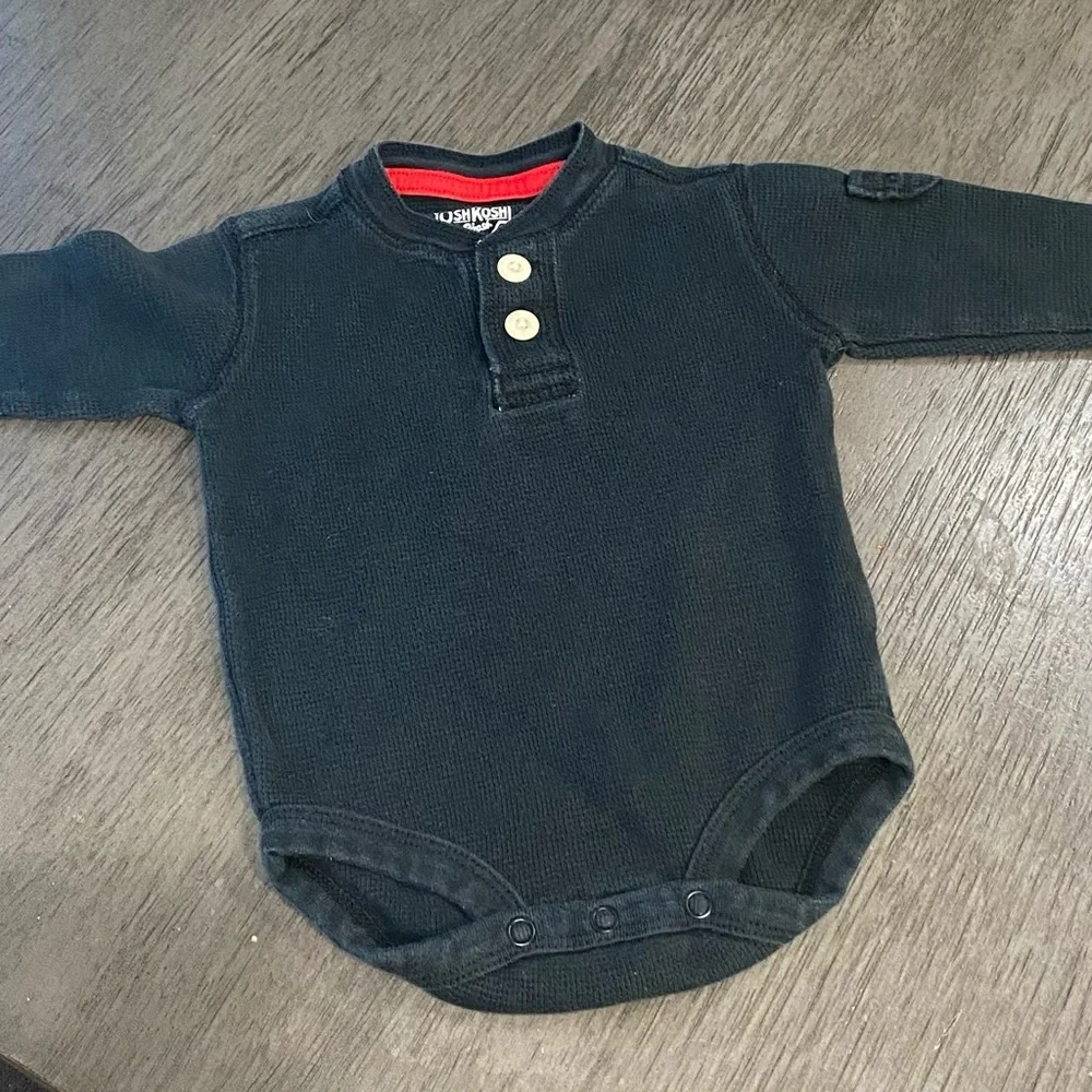 OshKosh B'gosh Infant baby boys dark Gray Thermal Henley Bodysuit Size 9M VTG
